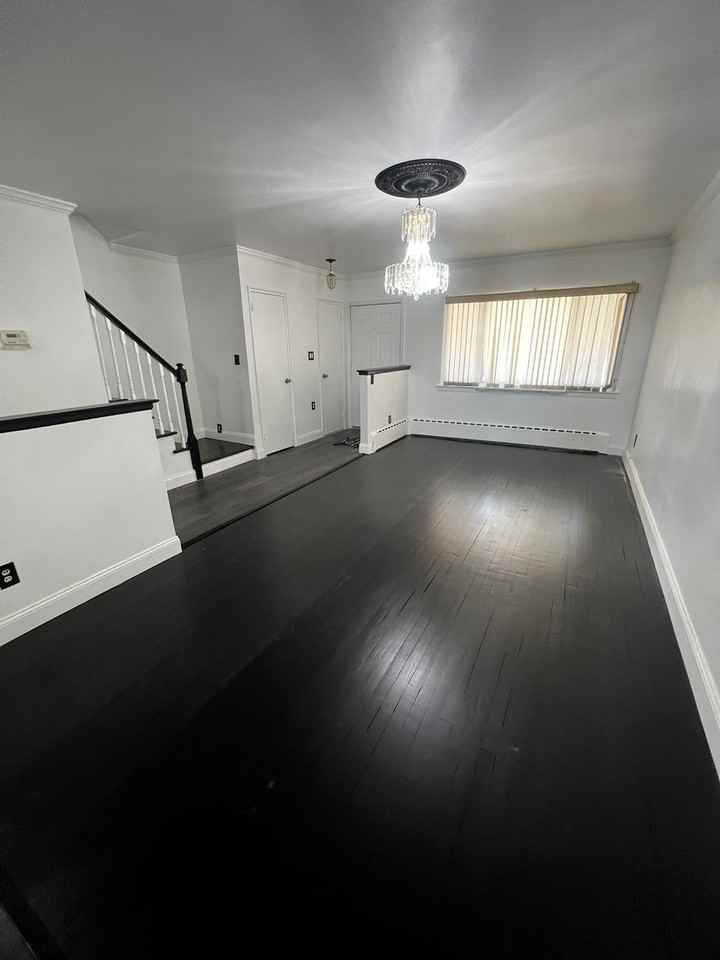 2341 Tiemann Ave - Photo 3 of 12