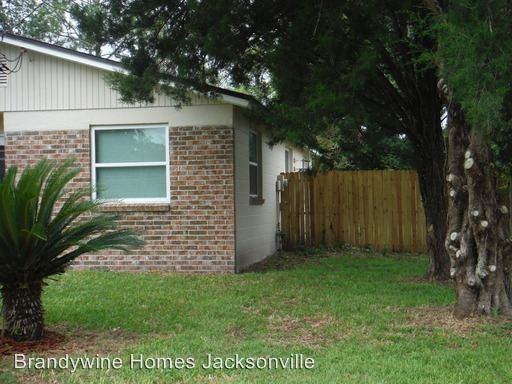 3026 Mangrove Ave - Photo 2 of 14