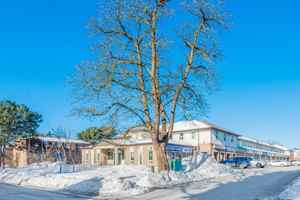 featured image of 2 Randall Dr