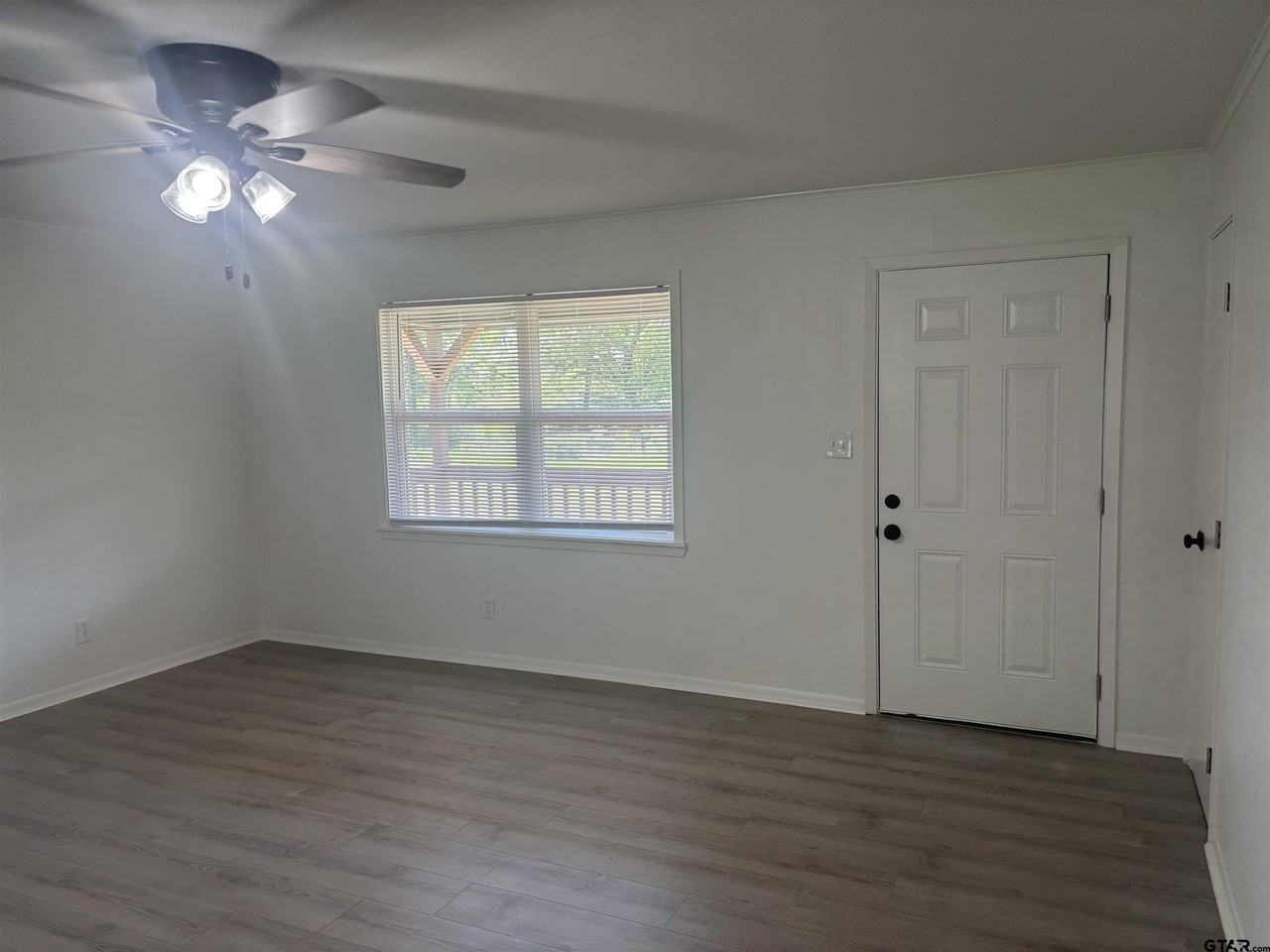 6282 FM 2245 - Photo 2 of 13