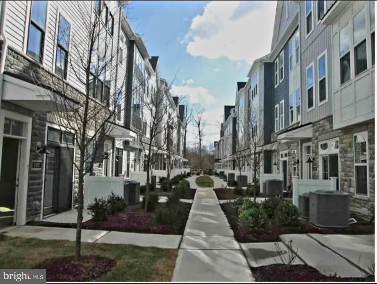 5105 Donatello Dr - Photo 2 of 36