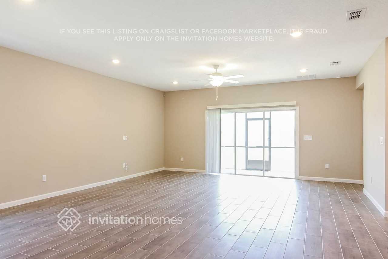 6786 Falls Chase Ln - Photo 3 of 17