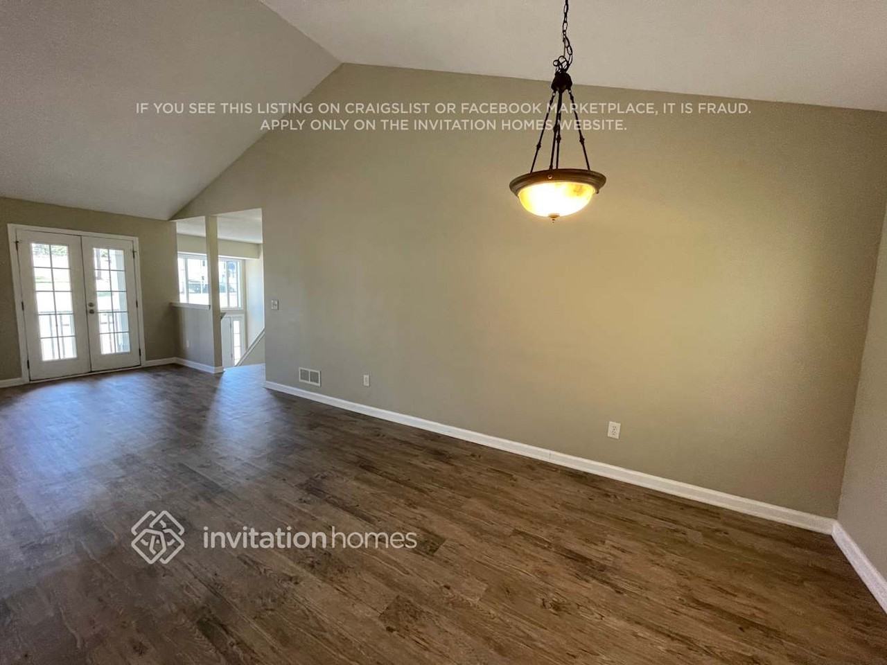 52 Farm St - Photo 2 of 19