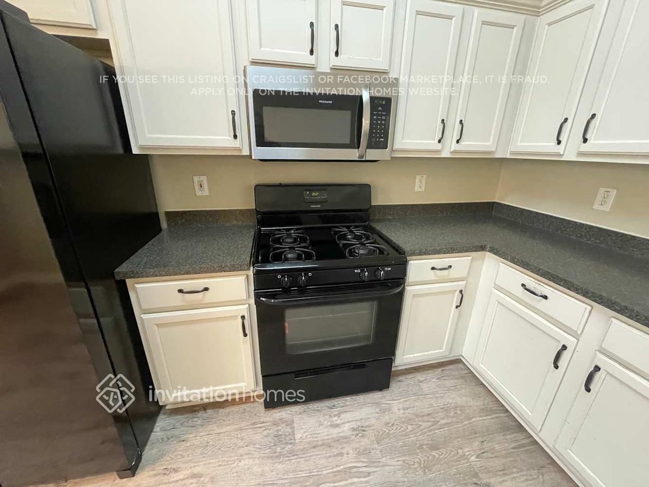 52 Farm St - Photo 5 of 19
