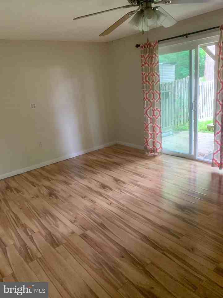 21832 Ronald Dr - Photo 3 of 15