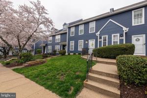 featured image of 973 Roundhouse Ct