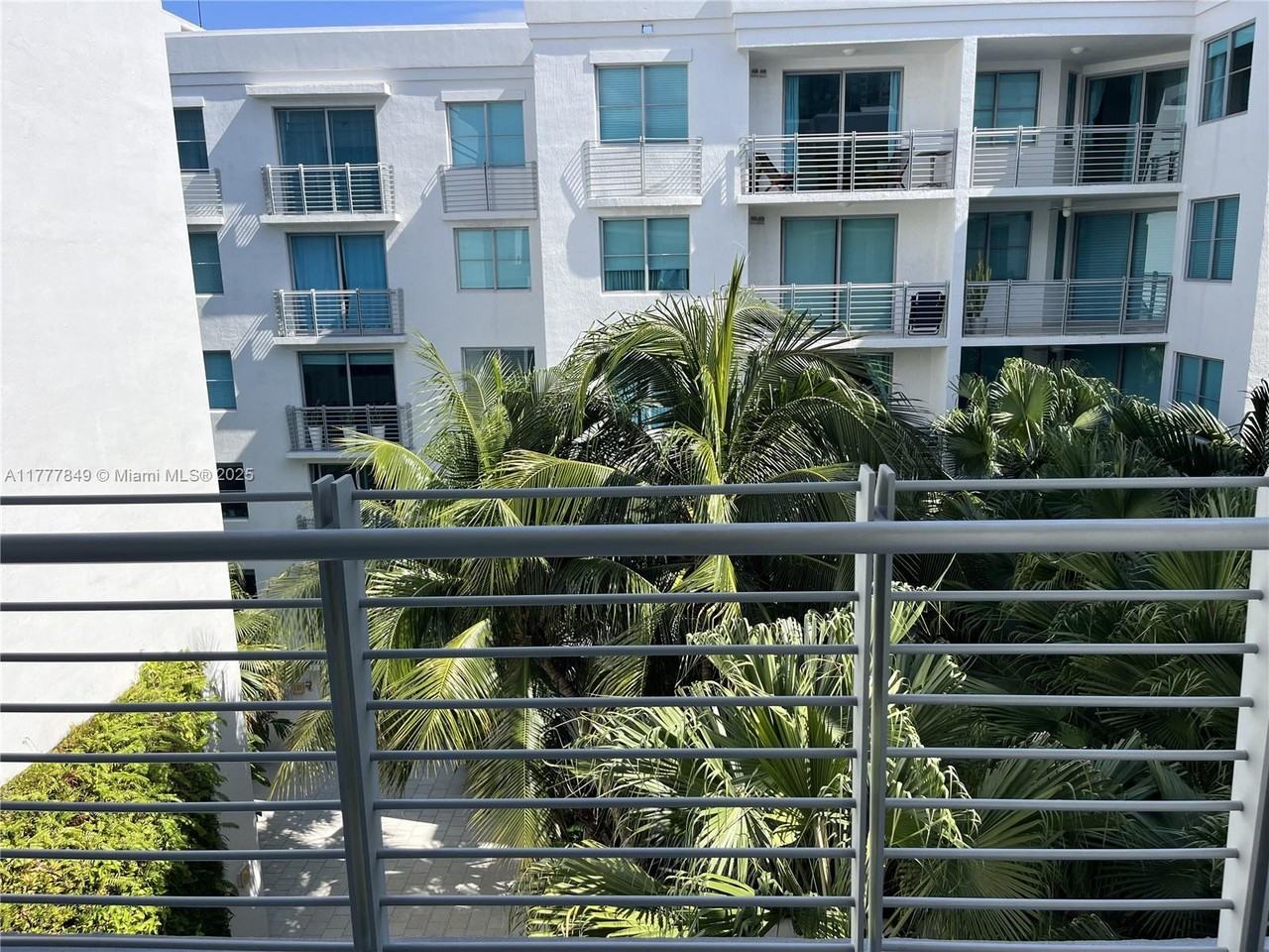 110 Washington Ave - Photo 3 of 29