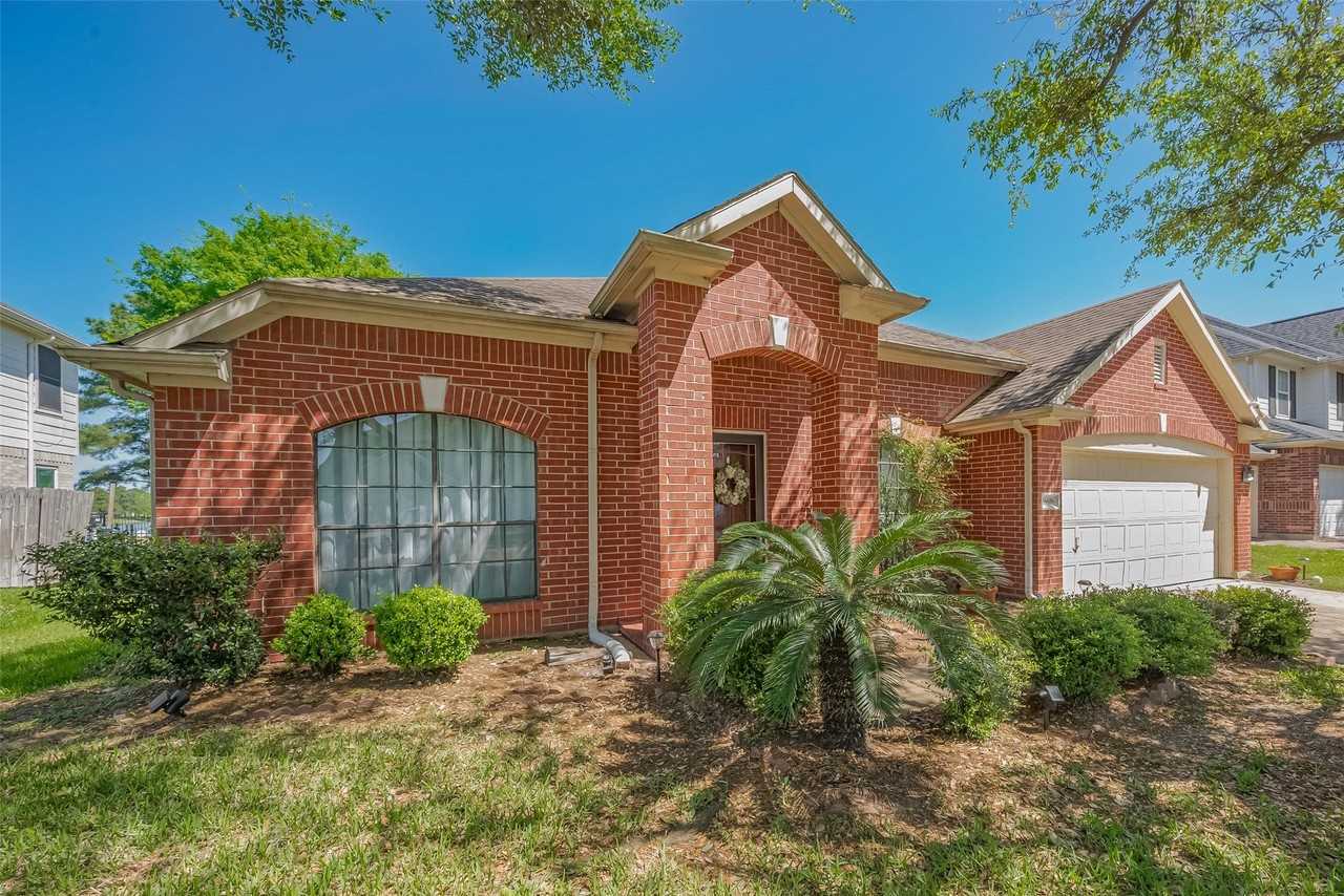 16606 Cypress Downs Dr - Photo 4 of 40