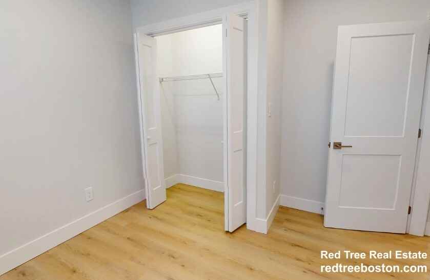 9 Myrtle St #3 - Photo 6 of 10