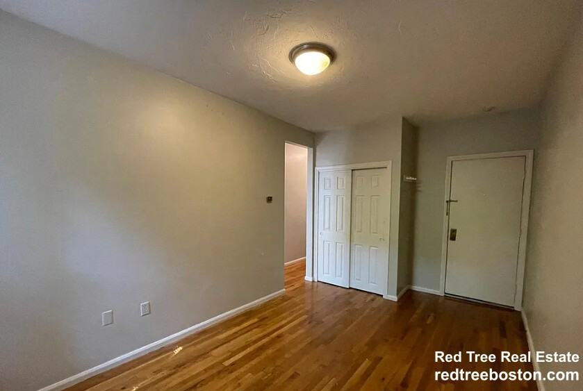 27 Garden St #9 - Photo 3 of 14