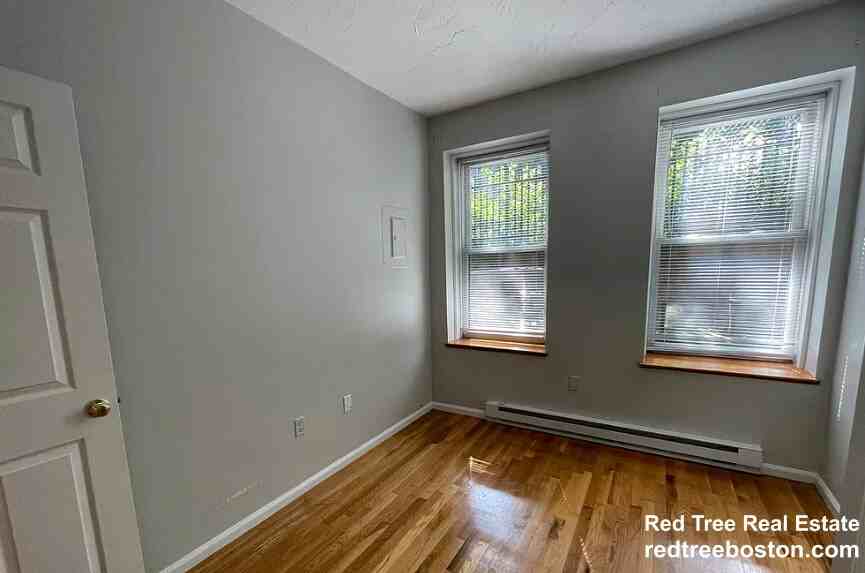 27 Garden St #9 - Photo 6 of 14