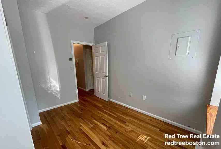 27 Garden St #9 - Photo 7 of 14