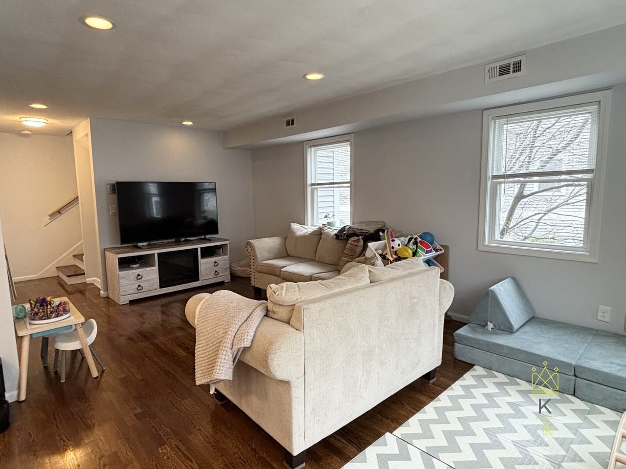 29 Harrison St #B - Photo 2 of 22