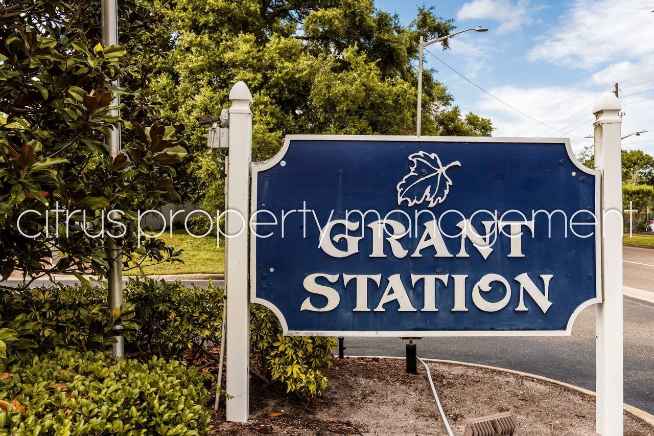 5427 Pullman Dr - Photo 2 of 27