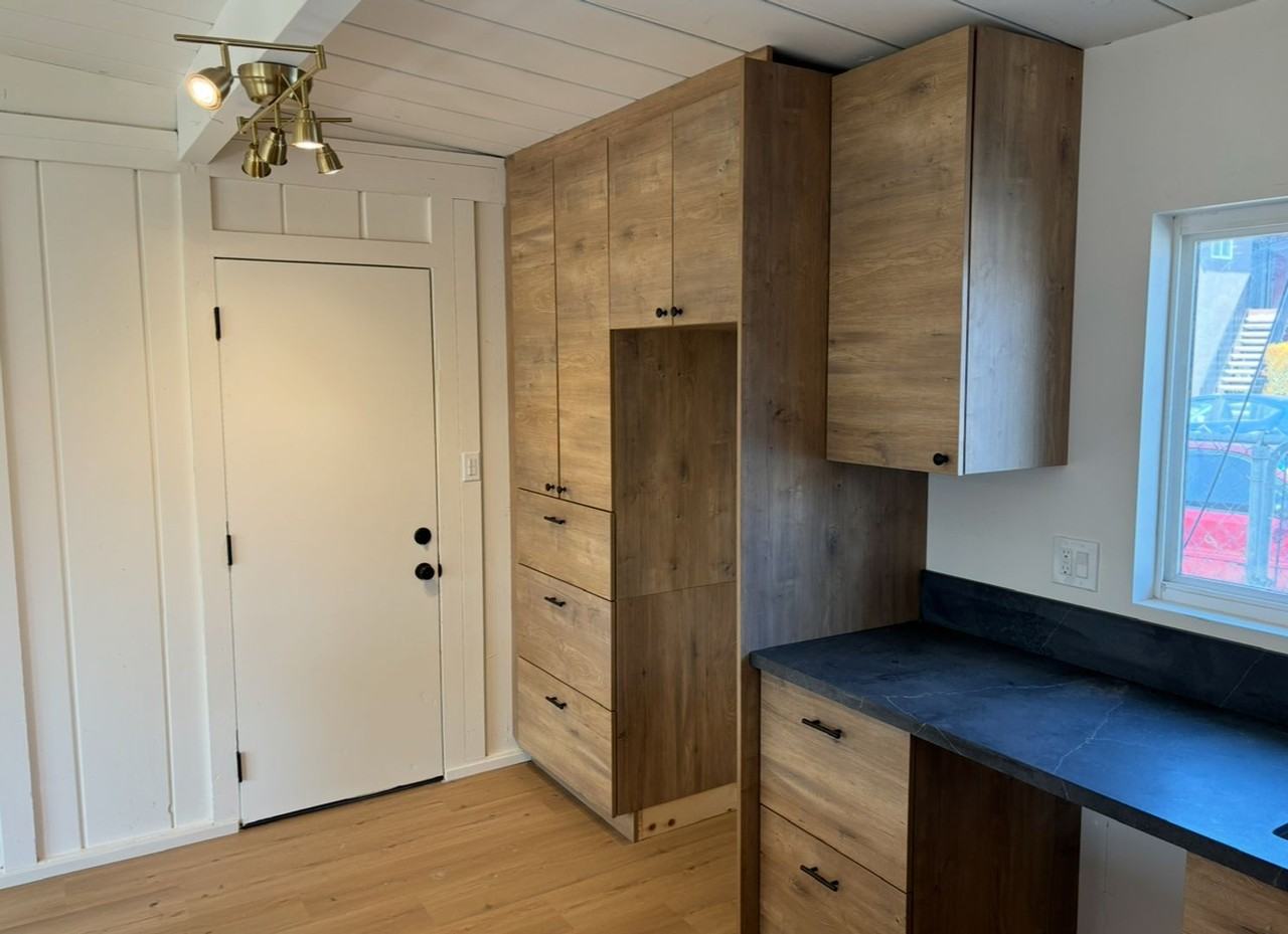 1204 13th St - Photo 7 of 13