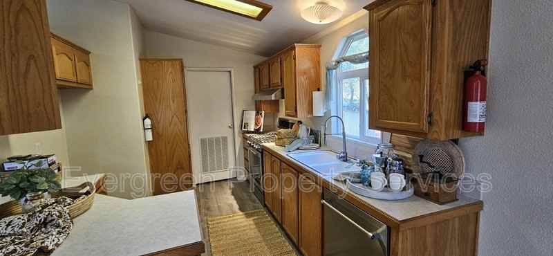 2541 Deer Brush Ln - Photo 3 of 14