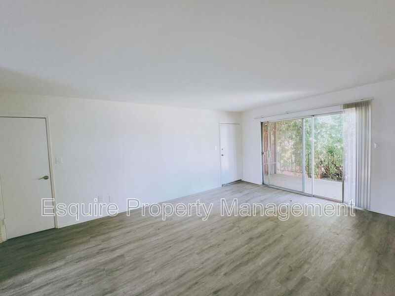 2064 N Ventura Rd #4 - Photo 2 of 9