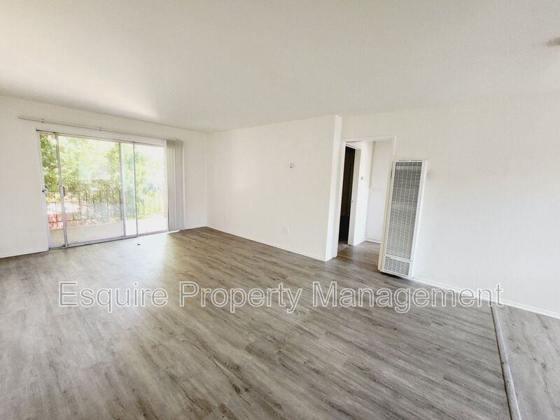 2064 N Ventura Rd #4 - Photo 3 of 9