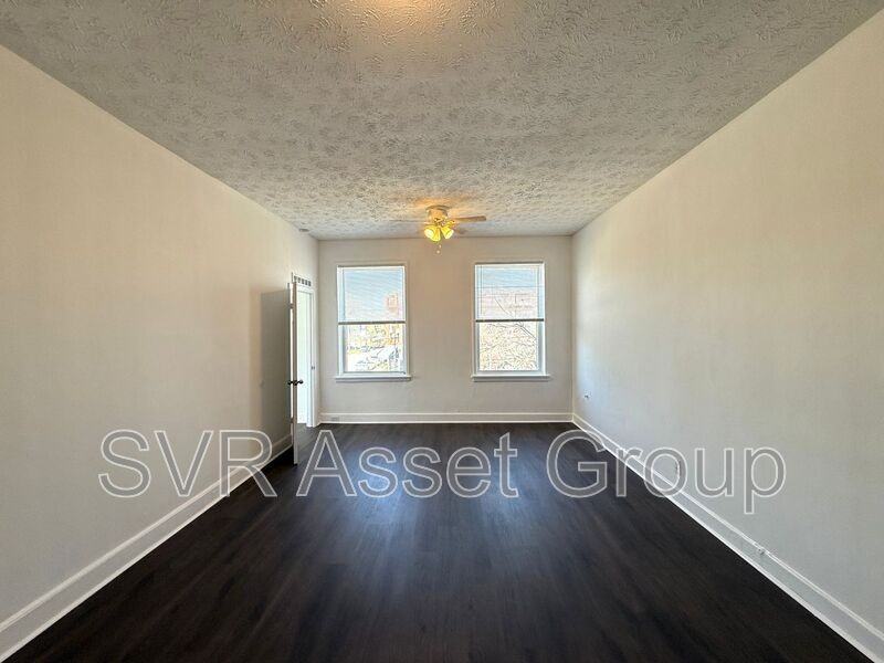 11 E 7th St #1 - Photo 3 of 11