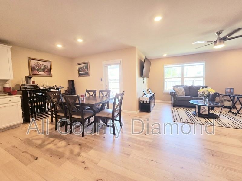 4000 Silver Spur Rd - Photo 2 of 25