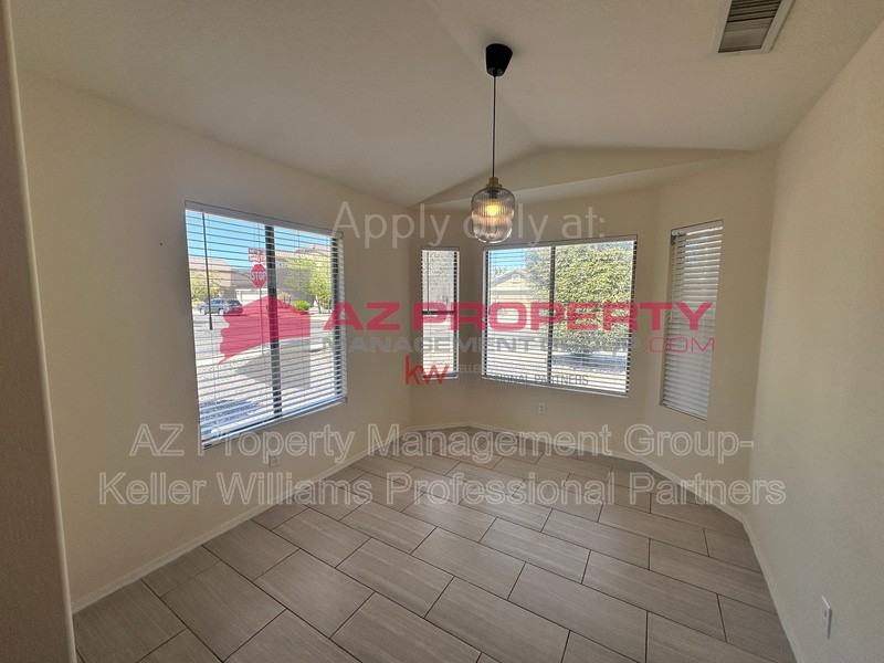 16833 W Tasha Dr - Photo 5 of 19