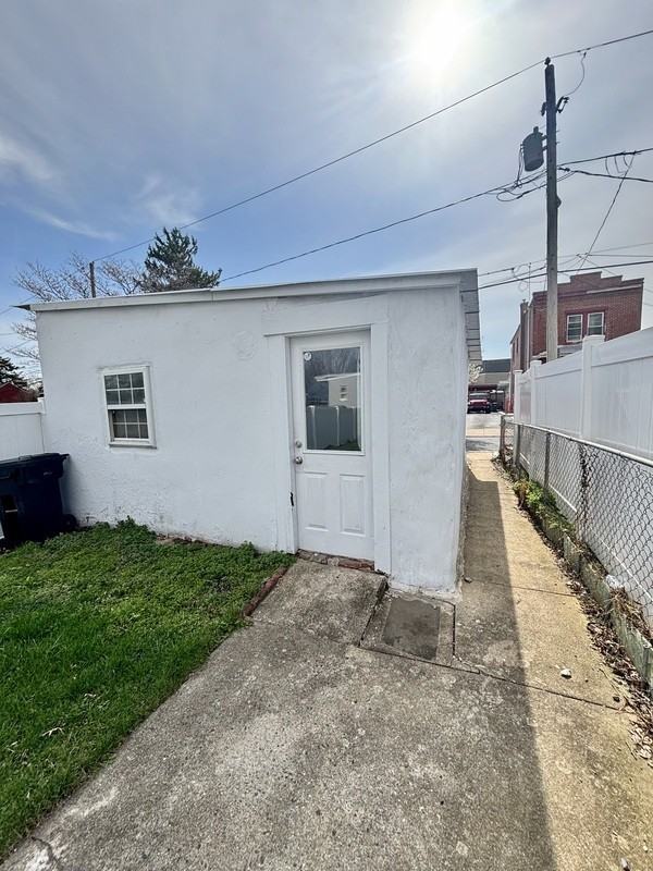 728 Saint Joseph St #G - Photo 3 of 6