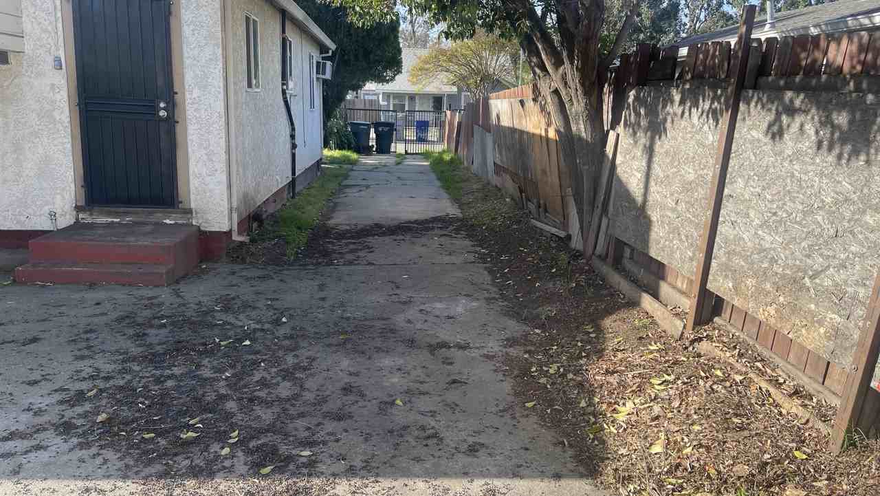 3327 22nd Ave - Photo 2 of 11