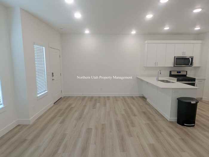 1776 Ne #104 - Photo 3 of 19