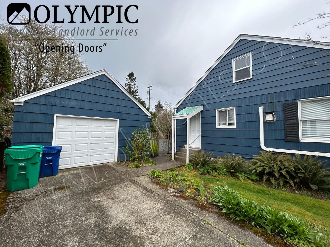 3144 Pear St Se - Photo 2 of 21