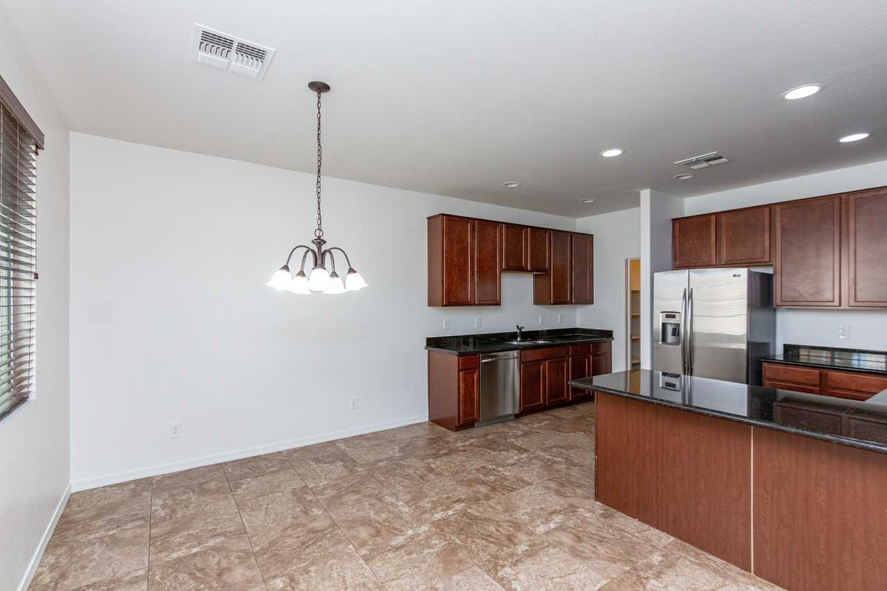 3906 E Leslie Dr - Photo 5 of 22
