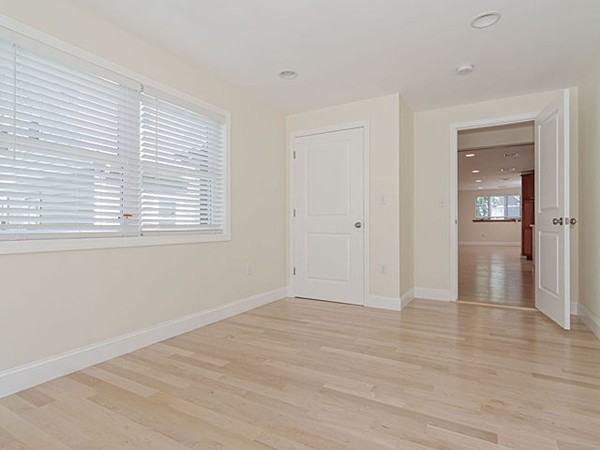 Winslow Ave #2 - Photo 6 of 11