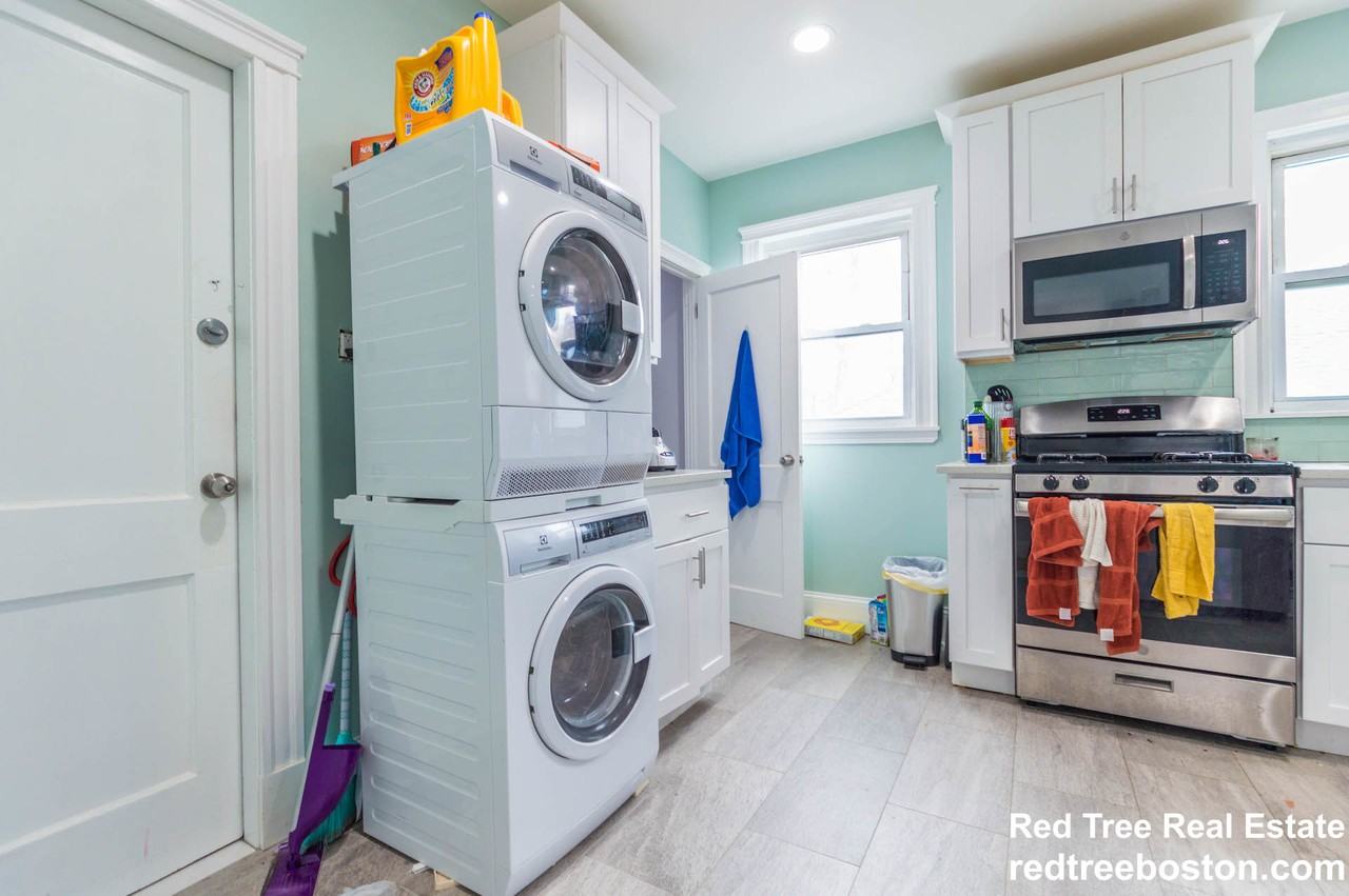 11 Atkins St #2 - Photo 4 of 15