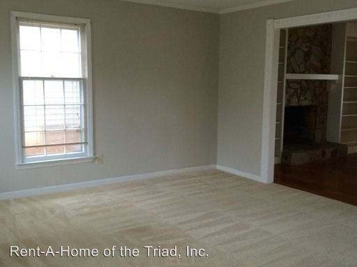 5505 Ashmont Dr - Photo 3 of 14