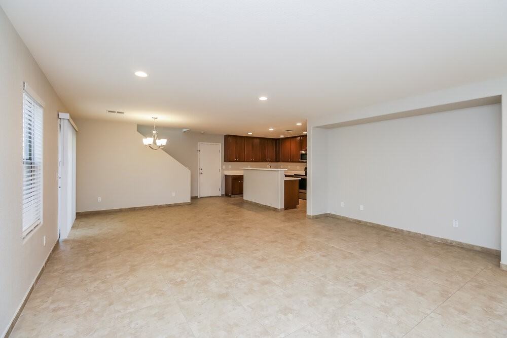 3874 E Jasper Dr - Photo 5 of 17