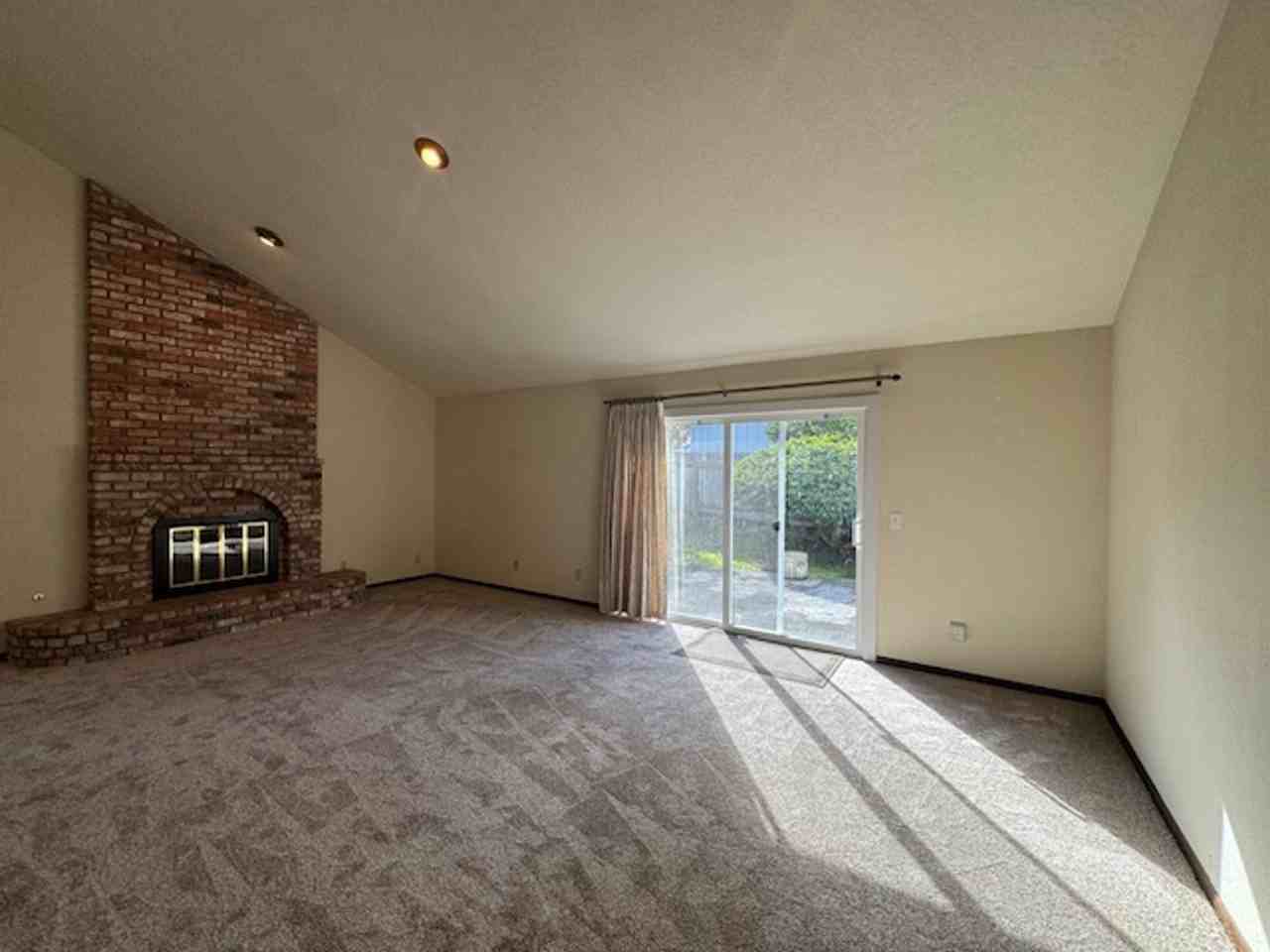 5324 Pinecrest Ct - Photo 3 of 27