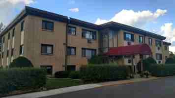 featured image of 966 Robert St S