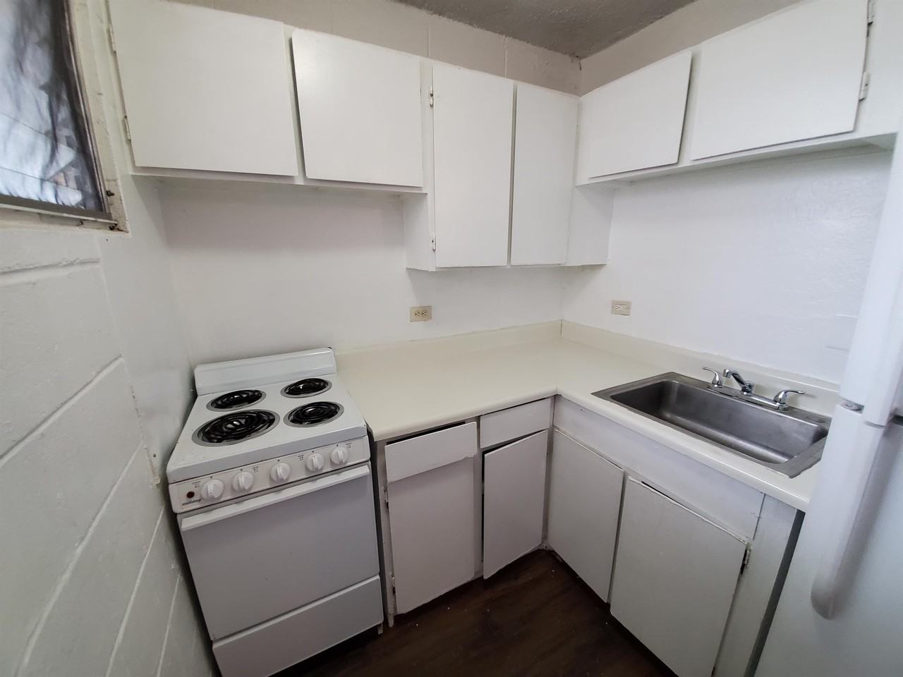 Makaha Villas - Photo 3 of 29