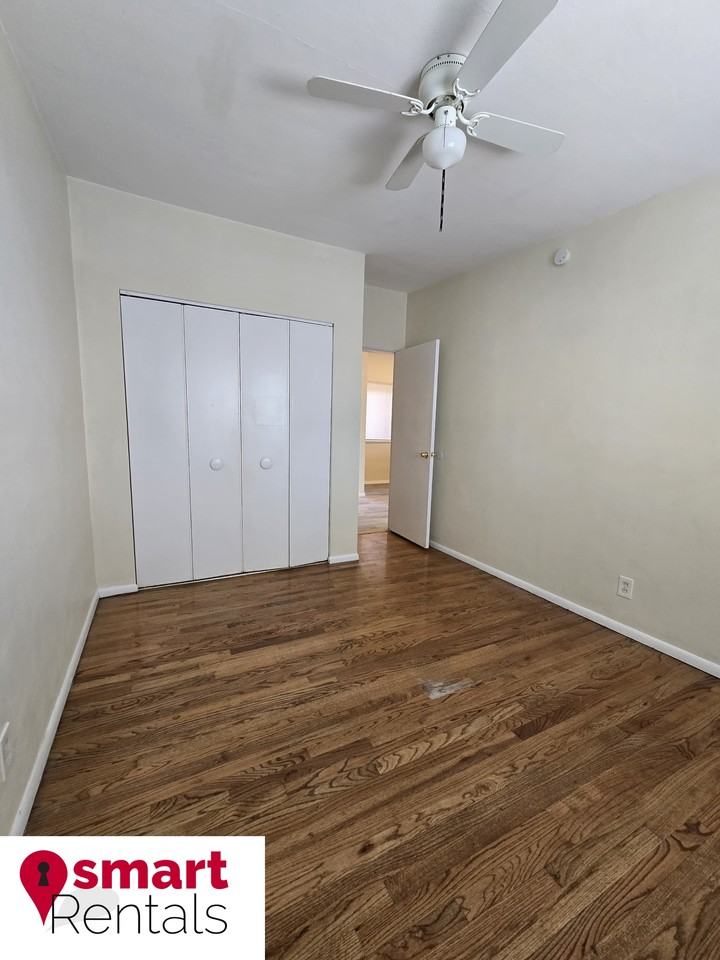 4304 Fairview Avenue - Photo 5 of 18