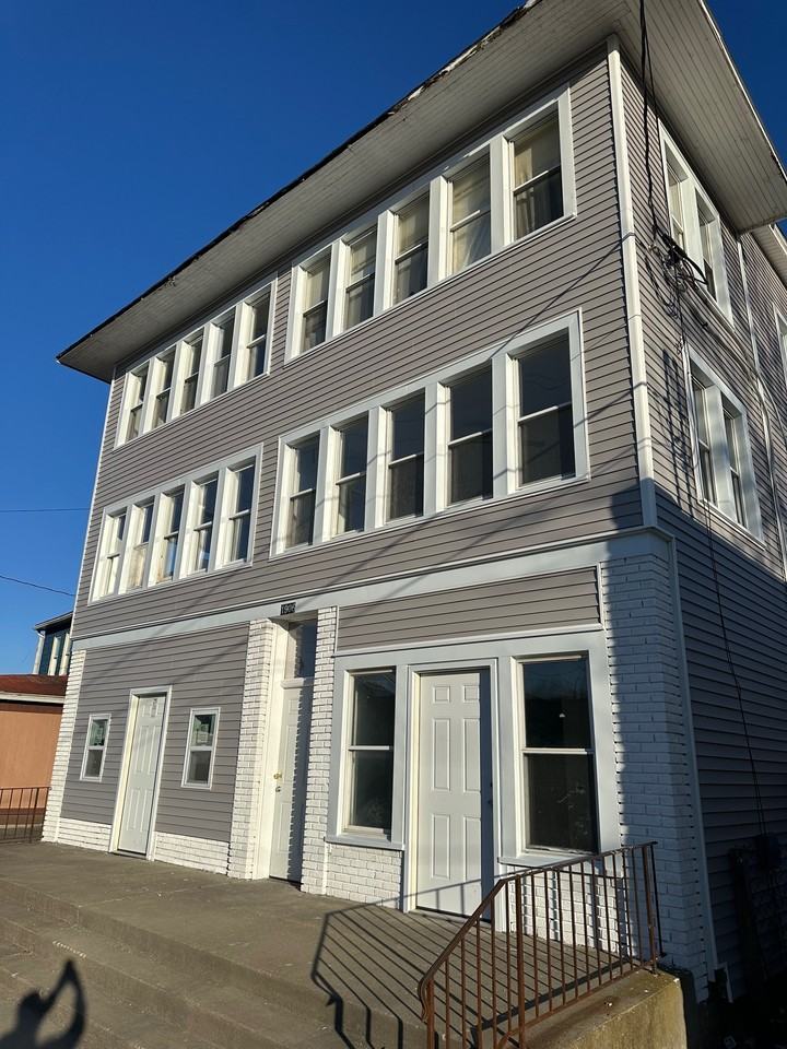 1906 East Main Street - Photo 2 of 14