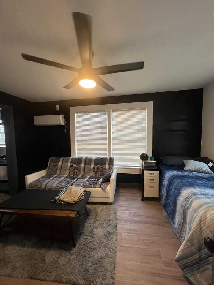 Dell Court - Photo 2 of 50