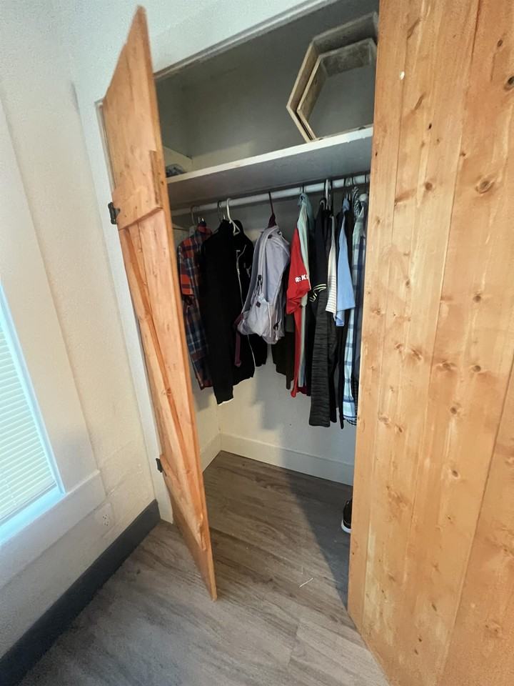 Dell Court - Photo 6 of 50