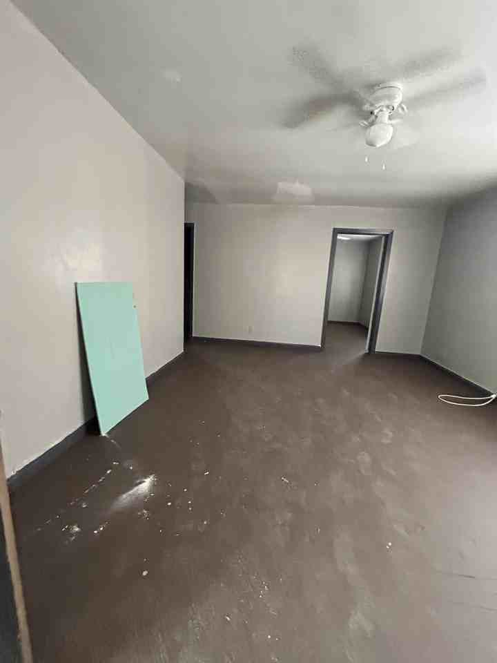 Reeveston - Photo 2 of 6