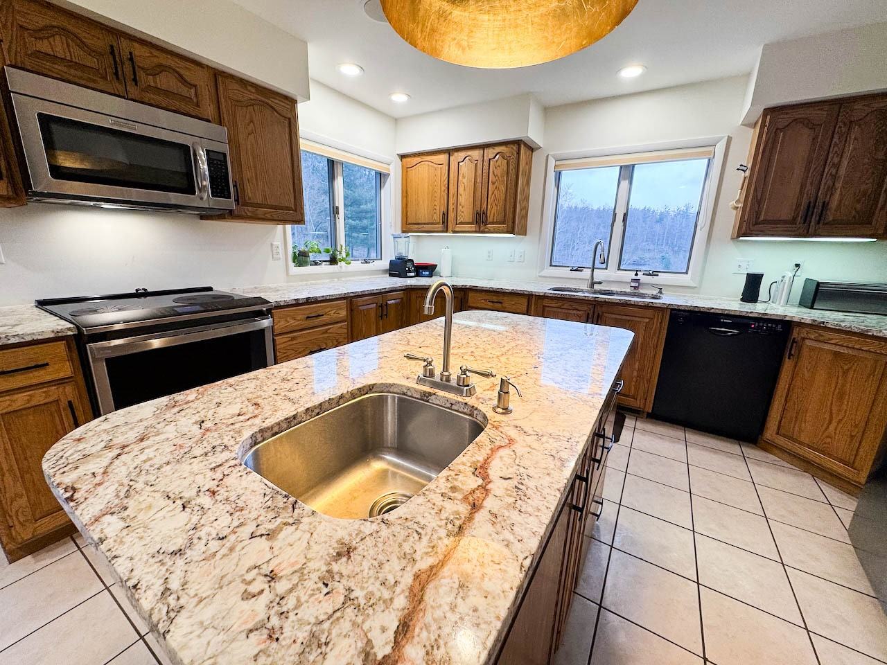 64 Hungerford Road - Photo 7 of 50