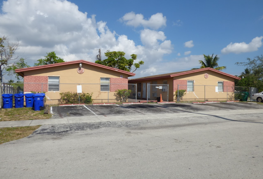 2451 NW 13 CT LLC - Photo 7 of 15