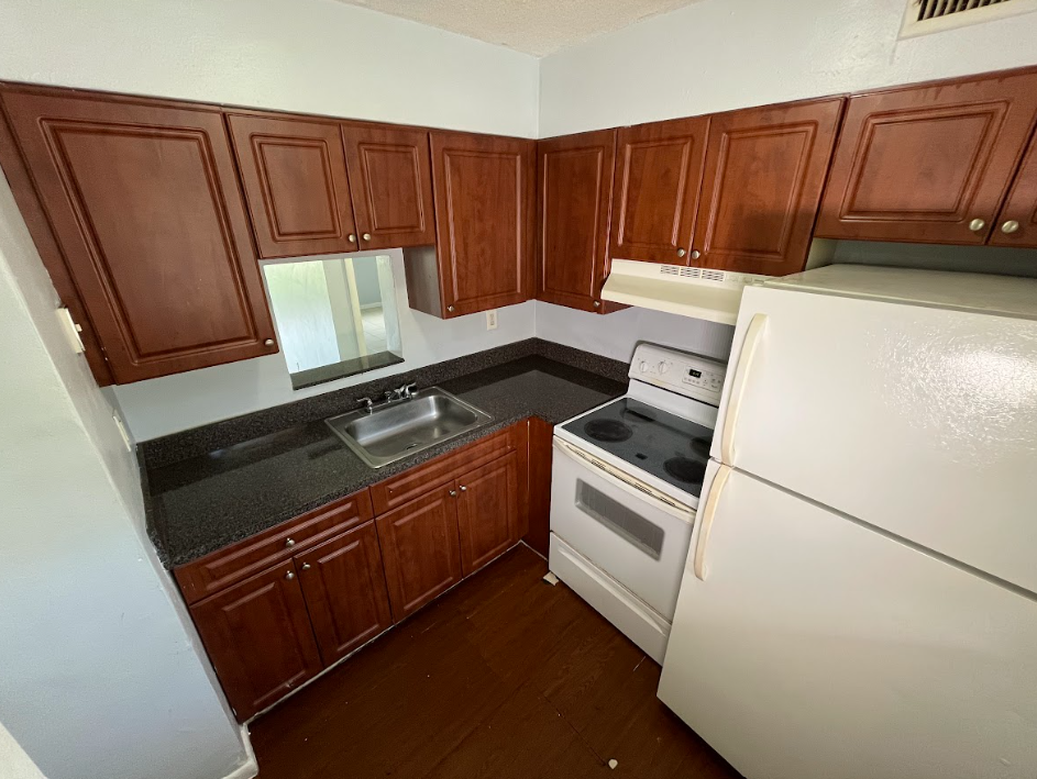 NEW CASTLE APARTMENTS LLC - Photo 2 of 22