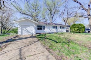 featured image of 49 Forestwood Dr