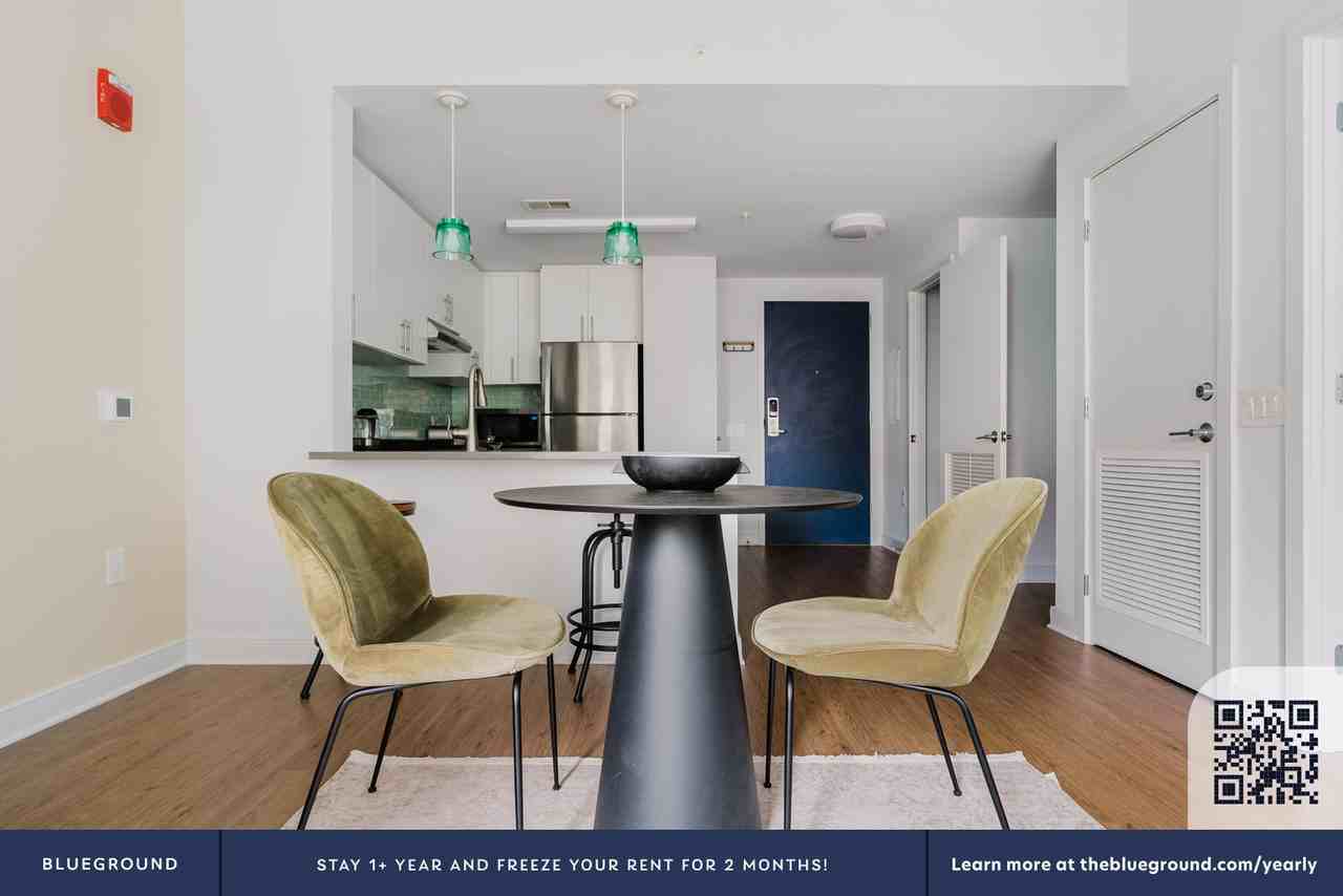 455 I Street Northwest - Photo 7 of 34