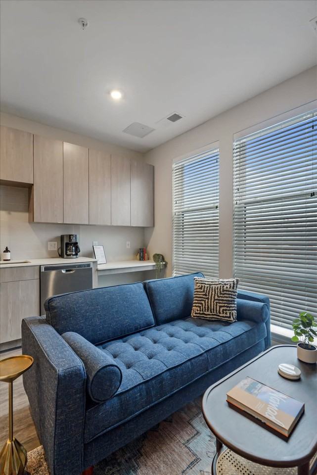 3922 Foster St #1014452P - Photo 3 of 28