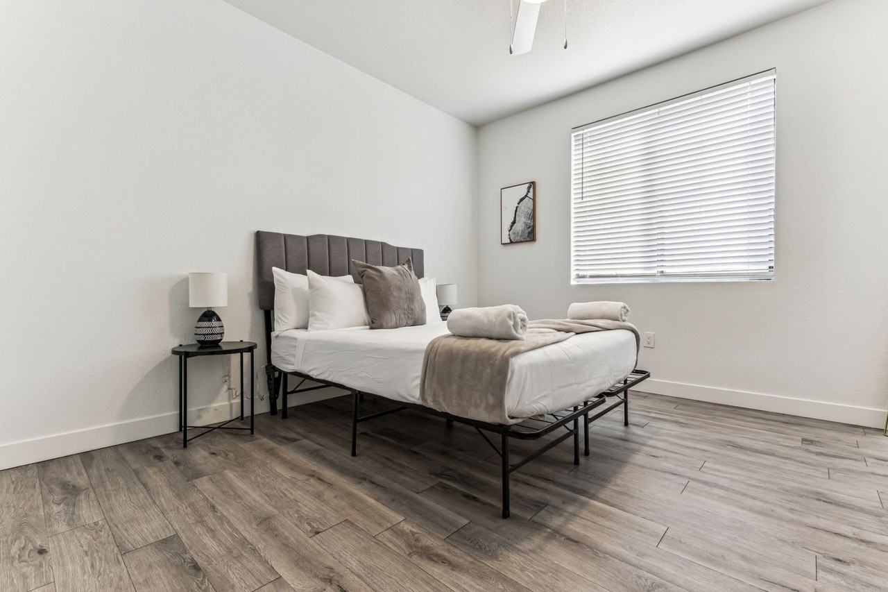 9450 W Cabela Dr #1054664P - Photo 3 of 32