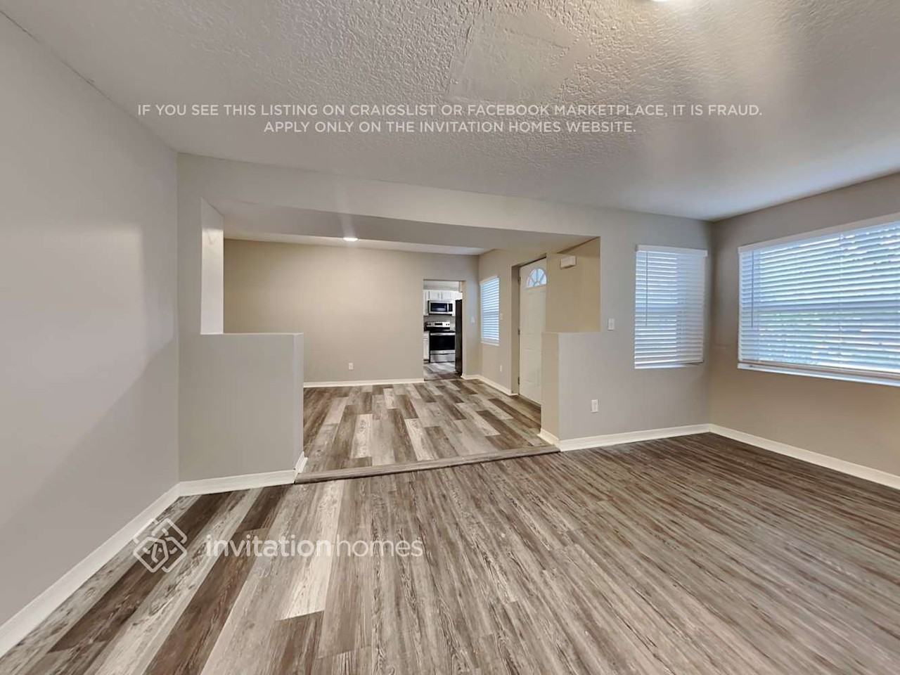 10345 Driftwood Rd - Photo 3 of 15